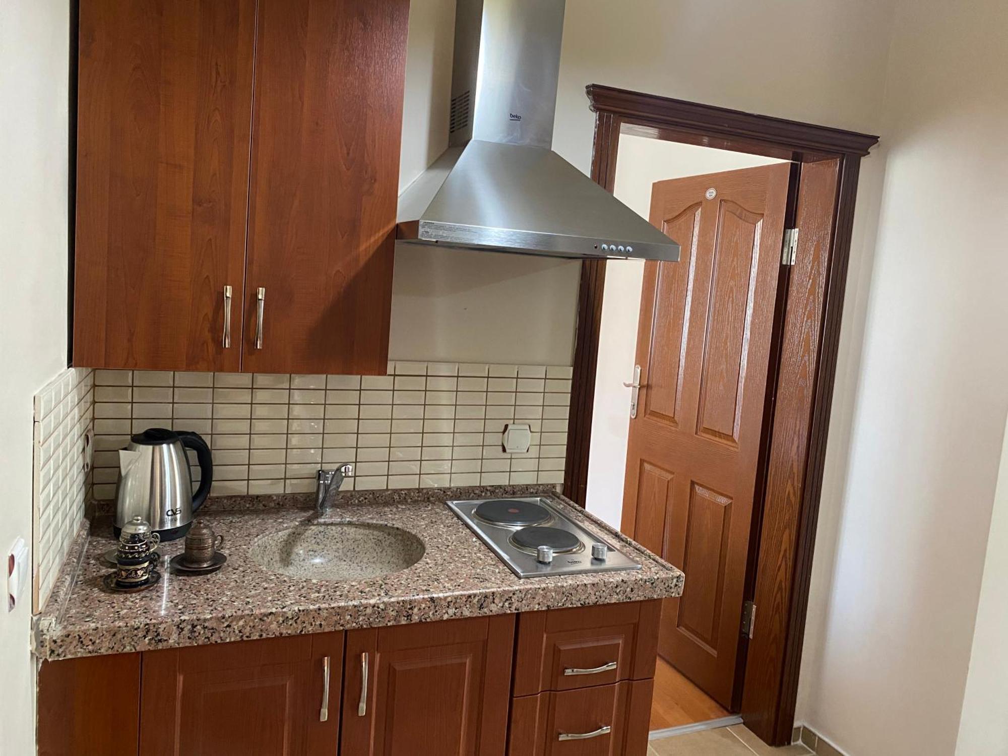 Nazli Apartment Трабзон Екстериор снимка